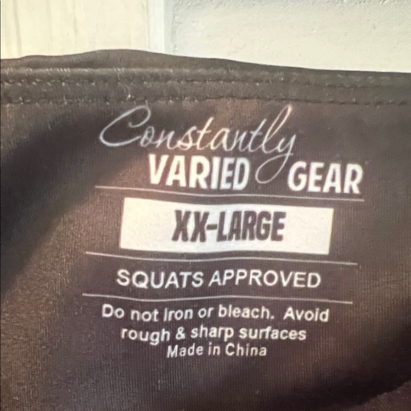 #1399=Constantly VARIED GEAR XXL-Black Floral Patterned Leggings - Picture 3 of 5